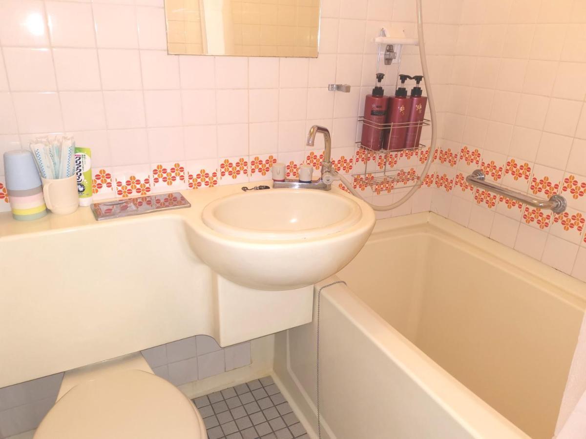 Appartement B House -- Self Check In -- Number & Password Is In The Following Email